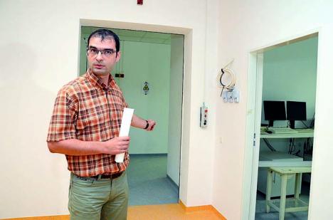 Medic pe targă! De ce l-a mazilit primarul Ilie Bolojan pe şeful Spitalului Municipal